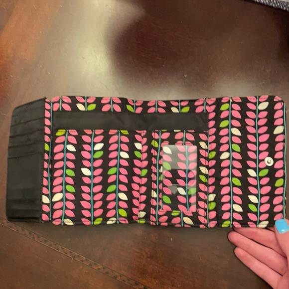 Vera Bradley wallet - Picture 3 of 5